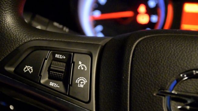 Hız Sabitleyici (Cruise Control) Nedir, Ne İşe Yarar?