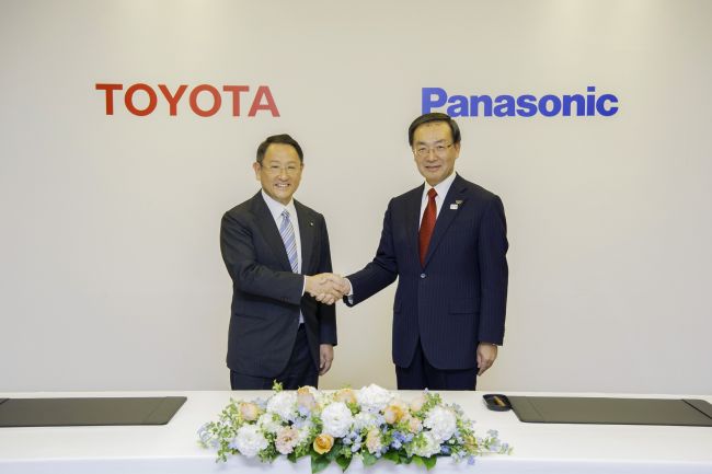 Toyota ve Panasonic Otomotiv Prizmatik Batarya Çalışmaları için Fizibilite Çalışmalarına Başladı