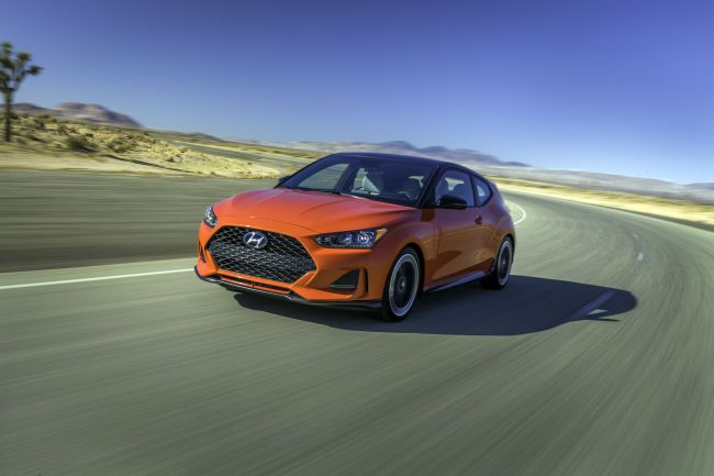 Hyundai, Yeni Veloster’i Detroit’te Görücüye Çıkardı.