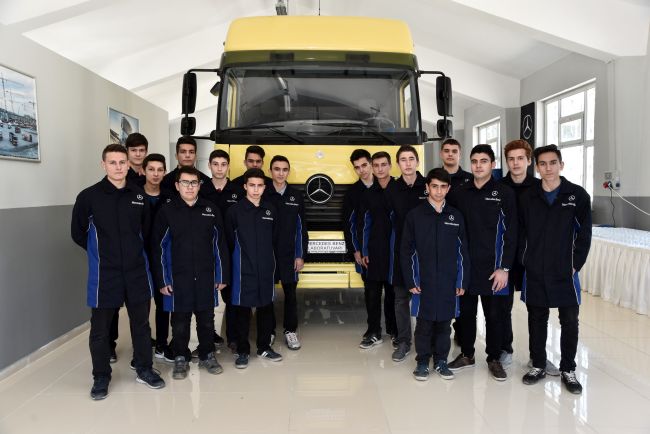 Mercedes-Benz Türk Çocuklara Yönelik Projeleri ile Türkiye’nin Geleceğine Yatırım Yapıyor