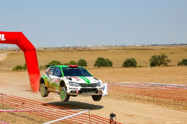 Skoda Fabia R5,  Kıbrıs Rallisi’nde de Hız Kesmedi