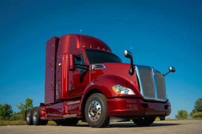 Toyota’nın Hidrojen Yakıt Teknolojisiyle “0” Emisyonlu Çekiciler Geliyor