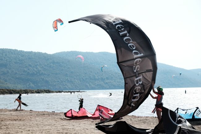 ‘KiteMercedes by Bilge Öztürk’ Muğla Akyaka’da Kiteboard tutkunlarını ağırlıyor