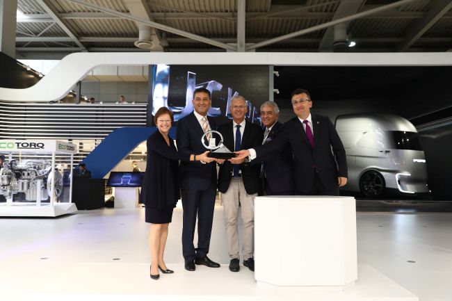 Ford Otosan tarafından geliştirilen yeni  Ford Trucks F-Max “2019 Uluslararası Yılın Kamyonu” seçildi!