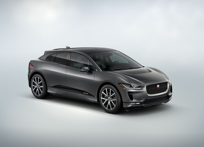İlk Jaguar I-PACE’in Sahibi, Bir I-PACE De Eşine Aldı