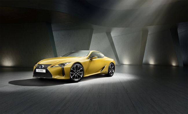 Lexus Paris Otomobil Fuarı’nda Yeni RC Coupe’yi Tanıtacak