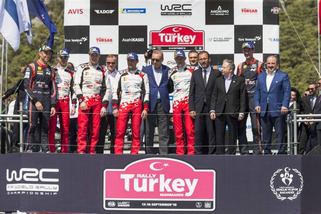 Türkiye Rallisi’nde Zafer Toyota’nın