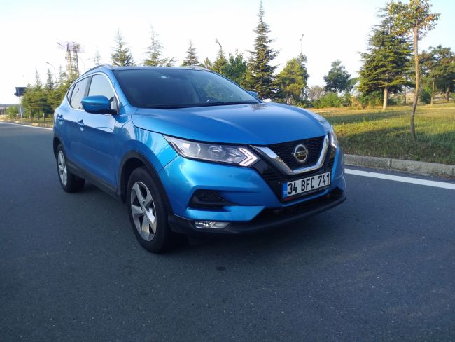 Nissan Qashqai 1.6 DCI X-TRONIC Sky Pack Testi