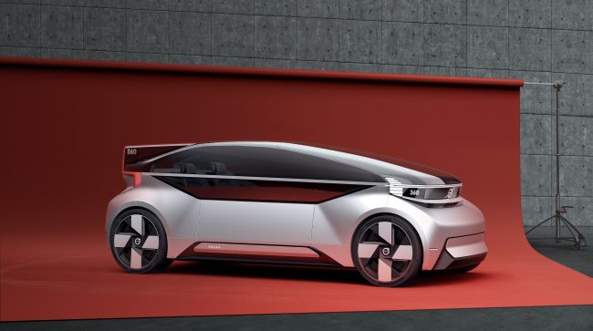 Volvo Cars’ın yeni 360c otonom konsepti: Sürüş dururken uçmak neden?