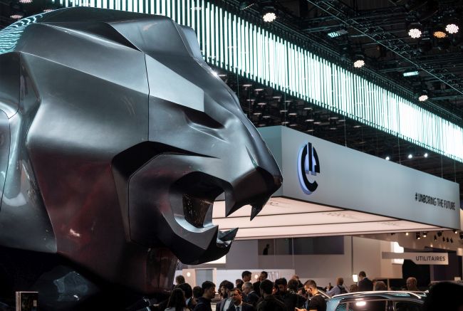 PEUGEOT 2020 itibariyle kullanıma sunmak üzere yeni bir elektrikli spor otomobil ürün gamı geliştiriyor