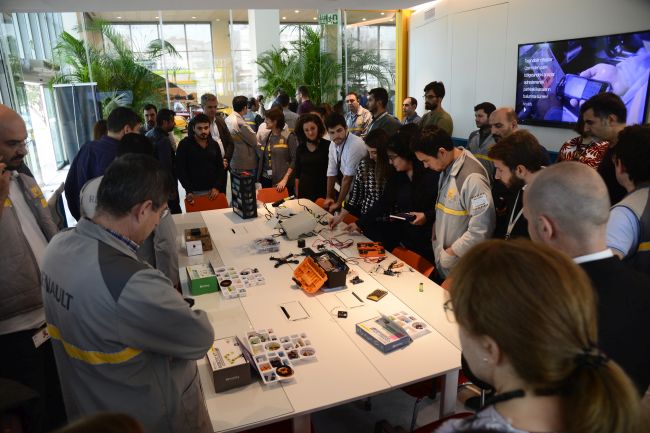 Oyak Renault inovasyon laboratuvarı Innov@OR açıldı