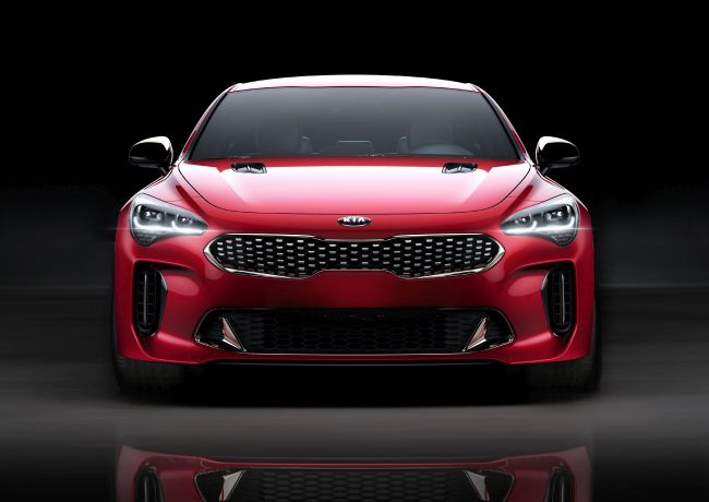 Yeni KIA Stinger 550 bin TL Etiket Fiyatıyla Satışa Sunuldu