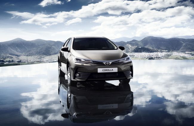 Toyota Corolla Zirveyi Bırakmıyor