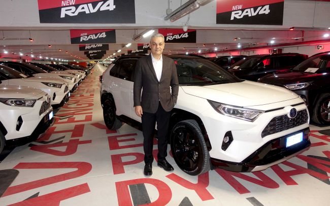 Dünyanın En Çok Tercih Edilen SUV’u Toyota RAV4 Yenilendi
