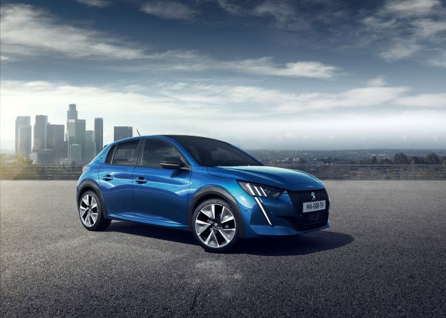 Yeni Peugeot 208  Fütüristik ve Genç