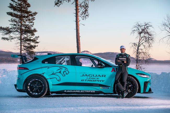 Jaguar’ın elektrikli yarışçısı I-PACE eTROPHY soğuk hava testlerinden başarıyla geçti