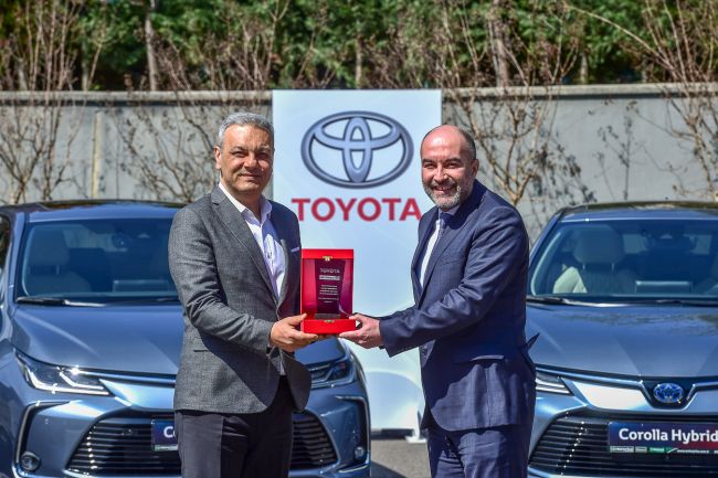 Toyota Tarihinin En Büyük Filo Satışına Corolla Hybrid ile İmza Attı