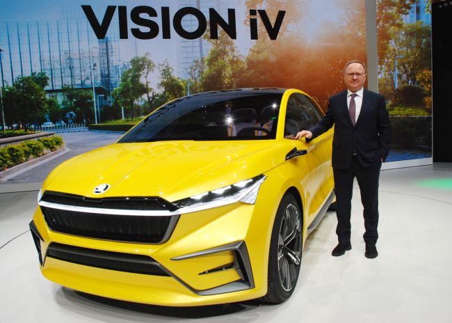 Skoda Cenevre’de Elektrikli Konsepti Vision iV ve Yeni Modeli Kamiq ile Tüm Yeniliklerini Ortaya Koydu