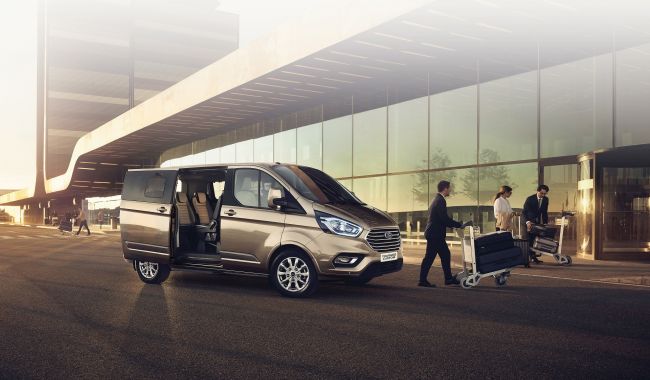 Yeni Ford Transit ve Custom modelleri ileri teknoloji ve verimli motorlarıyla Türkiye’de