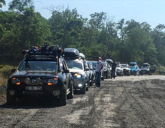 Dacia tutkunları ve Mesut Abi #HakkınıVer’mek için buluşuyor