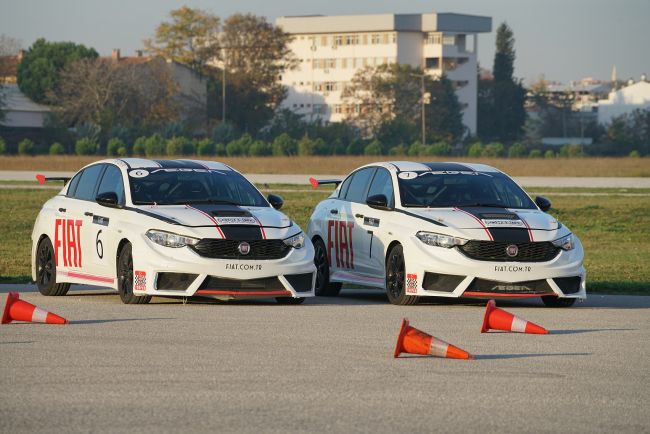 Egea Seni Piste Çağırıyor Yılın Finalini Evinde Yaptı!