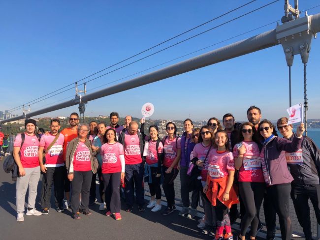 Goodyear gönüllüleri , Vodafone 41. İstanbul Maratonu’nda iyilik peşinde koştu