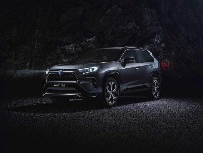 SUV Segmentinde Yeni Dönem RAV4 Plug-in Hybrid ile Başlıyor