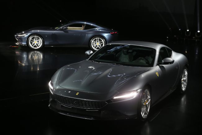 Ferrari’den Yeni Coupe:  Roma