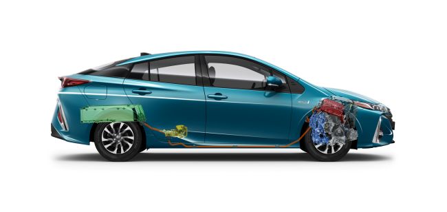Toyota ve Panasonic Yeni Nesil Elektrikli Araçlara Yüksek Teknolojiye Sahip Batarya Üretecek
