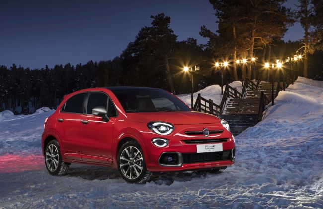 Fiat 500 Ailesi’nin SUV Üyesi 500X Yenilendi