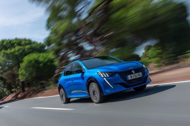 Yeni Peugeot 208, “2020 Yılın Otomobili” seçildi