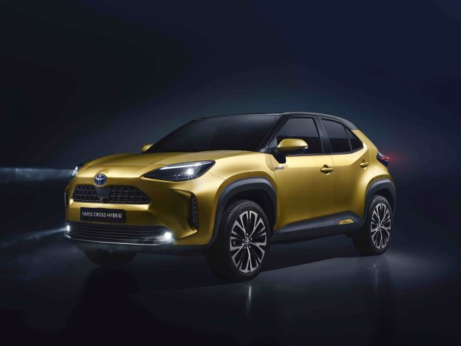 Toyota’dan Tamamen Yeni B-SUV: Yaris Cross