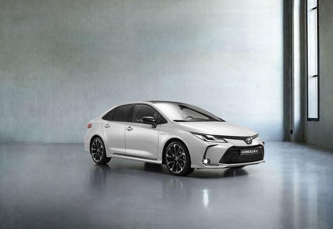 Toyota Corolla “Yeni Gr Sport” Versiyonu İle Şimdi Çok Daha Sportif