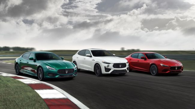 Maserati’nin En Hızlı Sedanları  Ghibli ve Quattroporte Trofeo Tanıtıldı