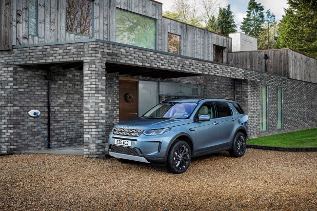 Yeni Discovery Sport 1.5 Litrelik Plug-In Hybrid Motoruyla Daha Güçlü, Daha Verimli