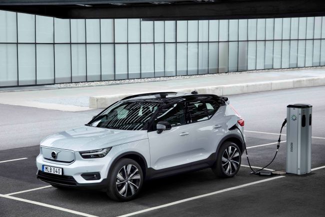 Volvo Cars, Tam Elektrikli XC40 Recharge’in Uretimine Basladi