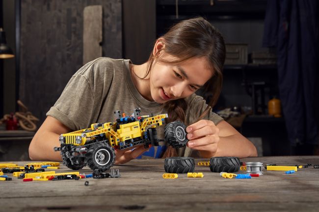 Efsanevi Jeep® Wrangler Şimdi Lego Formunda!