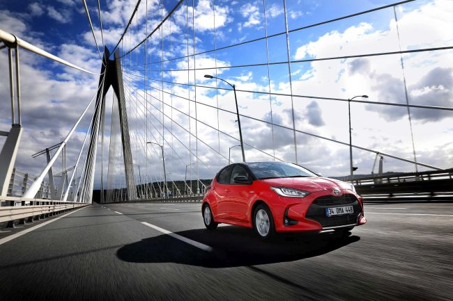 Tamamen Yenilenen Yaris Toyota Plaza Kar'da Yerini Aldı