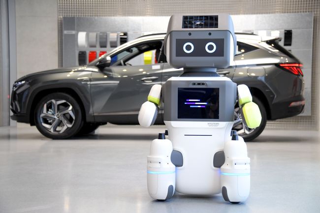Hyundai Motor Grubu İnsansı Robot DAL-e’yi Tanıttı