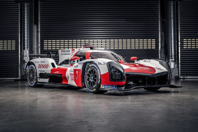 TOYOTA GAZOO Racing GR010 HYBRID Hiper Yarış Aracını Tanıttı