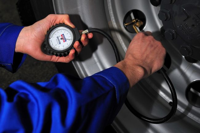 Patlak Lastik Tamir Edilir mi? Euromaster Yanıtlıyor!