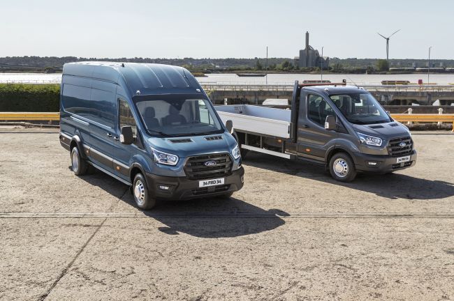 Yeni 5 tonluk Ford Transit ‘van’ ve ‘kamyonet’ Türkiye’de 