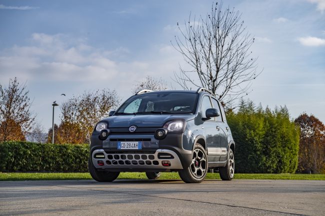 Yenilenen Fiat Panda, Hibrit Motor Seçeneği ile Türkiye’de