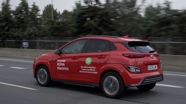 Hyundai KONA Electric Yine Menzil Rekoru Kırdı