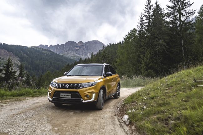 “Suzuki Vitara Hibrit’ini Seç Fiyatı Sabitle, Ay Sonunda Teslim Al”