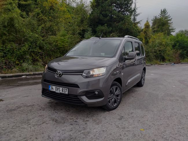 Toyota Proace City 1.5 Passion X-Pack AT Test ve İzlenimi