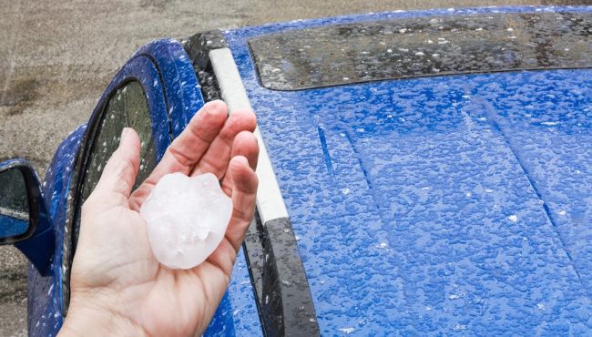 Marmaris'teki Dolu Yağışında Ortalama 1500 Adet Araç Hasar Gördü!