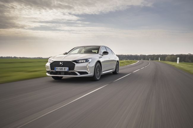 Ds Automobıles’in Zarif sedanı DS 9 Türkiye’de!