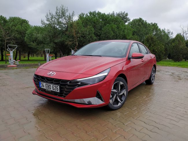 Yeni Hyundai Elantra Test ve İzlenimi