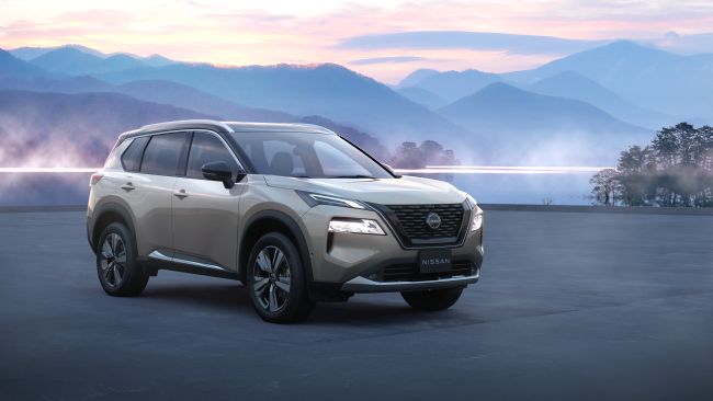 Nissan, Japonya'da yeni X-Trail'i piyasaya sürüyor